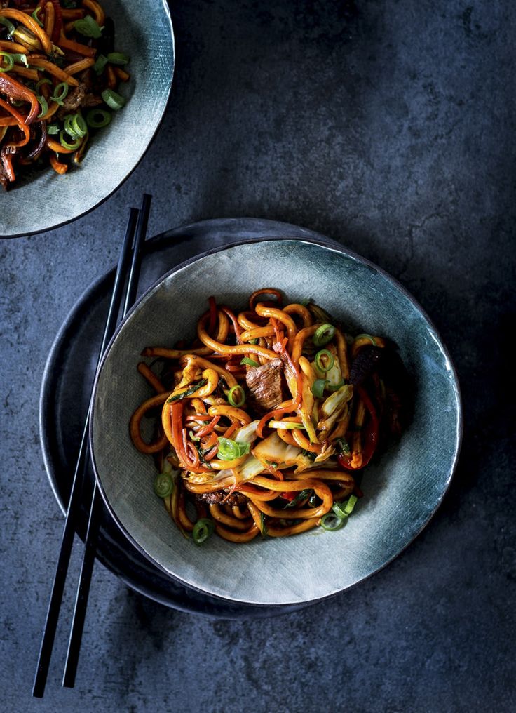 recette des Nouilles Udon Sautées au Poivre Noir