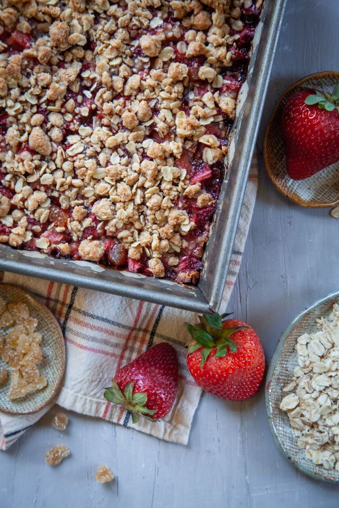 Barres de Crumble à l'Avoine et aux Fraises