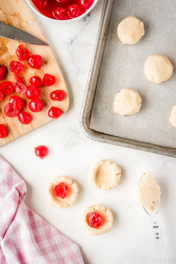 Etape biscuits aux amandes et cerises