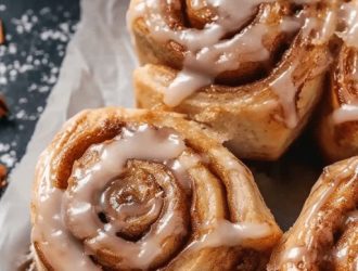 Recette des donuts roulés à la cannelle