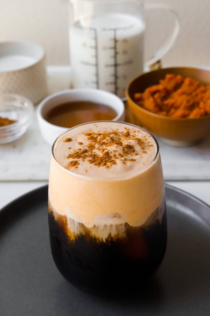 La recette de Pumpkin Cream Cold Brew Copycat de Starbucks