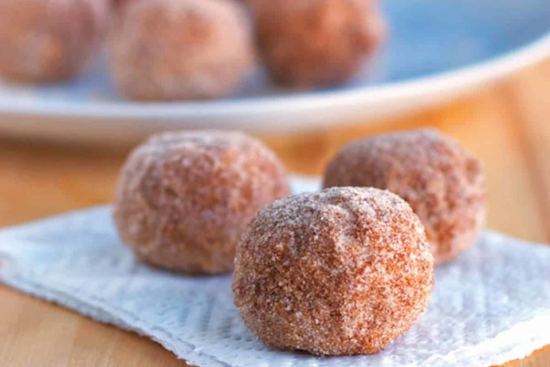 Boules de Beignets au Sucre et à la Cannelle Faciles