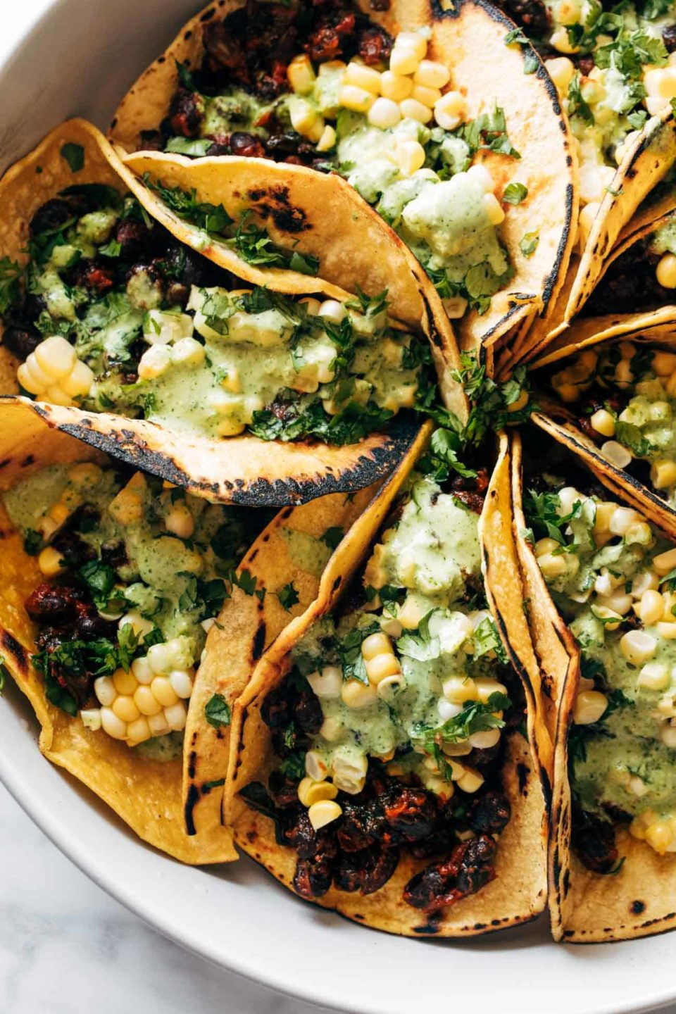 Tacos aux Haricots Fumés et Légumes