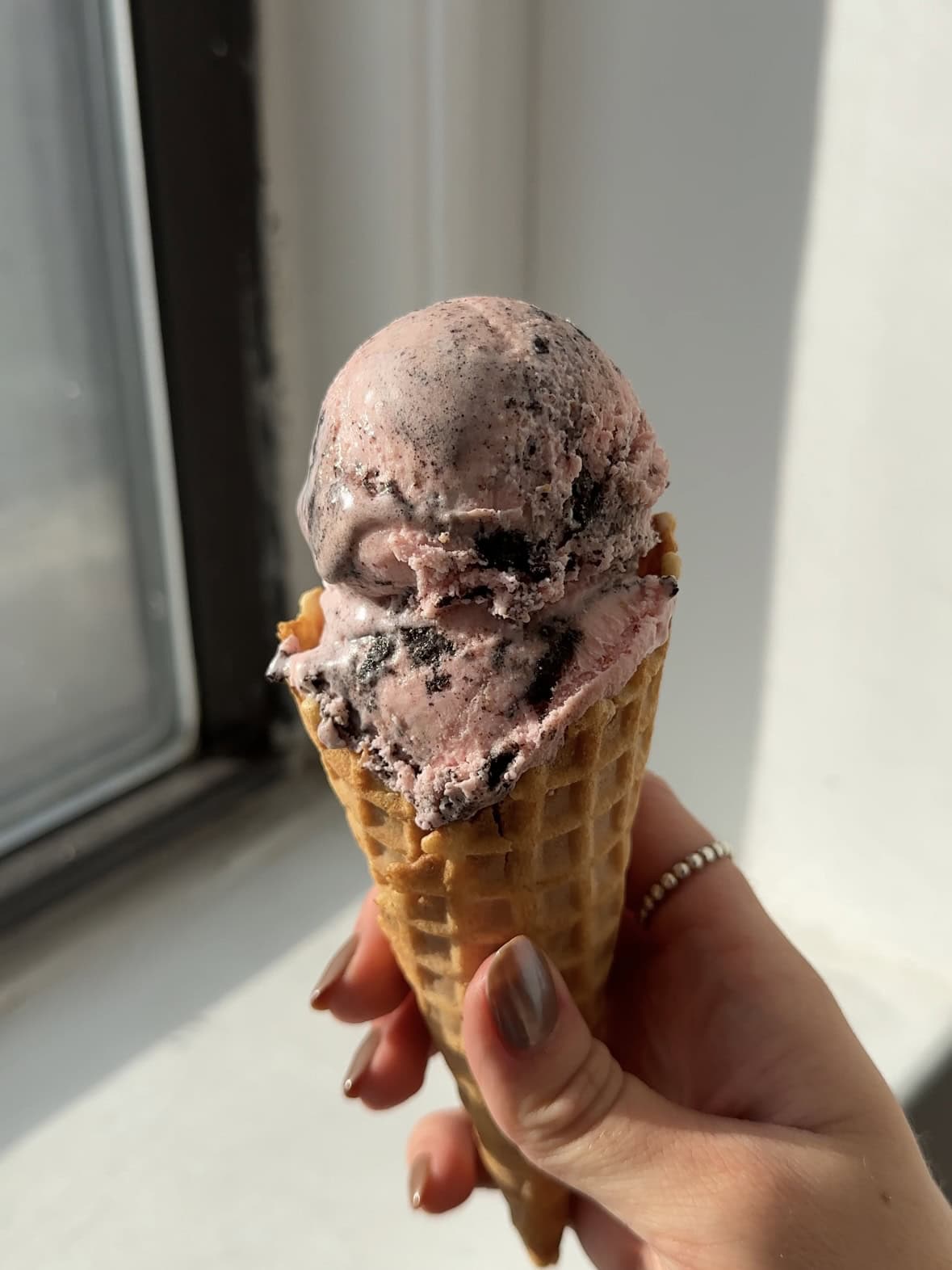 La recette de glace à la fraise et Oreo